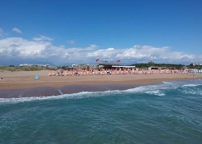 Готель Semoris