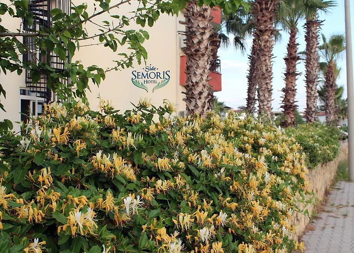 Semoris Hotel